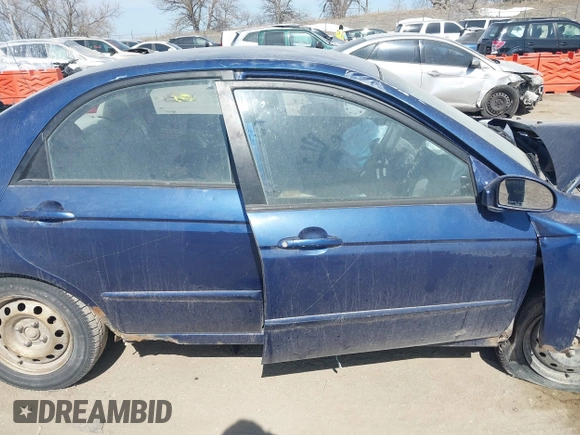 2005 Kia Spectra LX z VIN KNAFE121455096018, wystawiony jako IAAI lot #41774202 z przebiegiem 278 470 mil mil oraz . Historia ofert i sprzedaży dostępna na DreamBid. Obrazek 12.