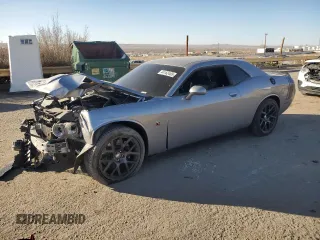 2016 Dodge Challenger R/T Scat Pack z VIN 2C3CDZFJ7GH100399, wystawiony jako Copart lot #44162465 z przebiegiem 10 536 mil mil oraz Szkoda całkowita • Salvage title. Historia ofert i sprzedaży dostępna na DreamBid. Obrazek 1.