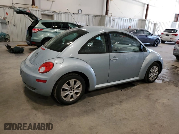 2009 Volkswagen New Beetle Coupe S with VIN 3VWPW31CX9M516865, listed as a Copart auction lot 76178854 with 133,836 mi miles and Clean Title. Bid and sale history available at carsss.com. Image 3.