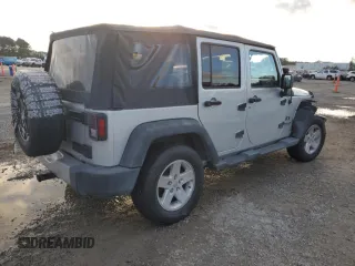 2008 Jeep Wrangler Unlimited X with VIN 1J4GB39138L517920, listed as a Copart auction lot 76541144 with 213,002 mi miles and Salvage Title. Bid and sale history available at DreamBid. Image 3.