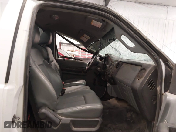 2013 Ford F-250 XLT с VIN 1FTBF2BT2DEB05352, выставлен на аукционе IAAI как лот 42253807 с пробегом 139 382 миль миль и . История ставок и продаж доступна на DreamBid. Изображение 5.