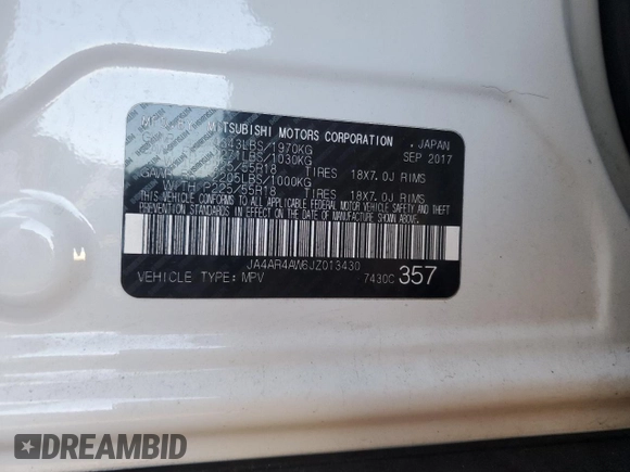 2018 Mitsubishi Outlander SEL z VIN JA4AR4AW6JZ013430, wystawiony jako Copart lot #43081945 z przebiegiem Nie podano mil oraz Szkody całkowita. Historia ofert i sprzedaży dostępna na DreamBid. Obrazek 15.