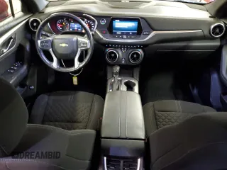2019 Chevrolet Blazer с VIN 3GNKBGRS1KS699044, выставлен на аукционе Copart как лот 62420195 с пробегом 83 390 миль миль и Списание • Salvage title. История ставок и продаж доступна на DreamBid. Изображение 8.