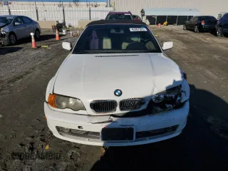 2002 BMW 3 Series 330Ci with VIN WBABS53462JU91473, listed as a Copart auction lot 42807925 with 178,930 mi miles and Salvage Title. Bid and sale history available at carsss.com. Image 5.
