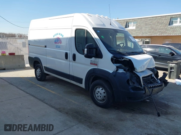 2020 Ram ProMaster Cargo with VIN 3C6TRVBG6LE114033, listed as a IAAI auction lot 41785590 with 116,981 mi miles and . Bid and sale history available at DreamBid. Image 1.