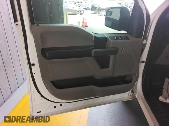 2018 Ford F-150 XL с VIN 1FTEW1EP3JKD95961, выставлен на аукционе IAAI как лот 42852944 с пробегом 151 887 миль миль и . История ставок и продаж доступна на DreamBid. Изображение 23.
