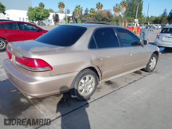 2001 Honda Accord EX z VIN JHMCG66801C010759, wystawiony jako IAAI lot #42303890 z przebiegiem 216 143 mil mil oraz . Historia ofert i sprzedaży dostępna na DreamBid. Obrazek 4.