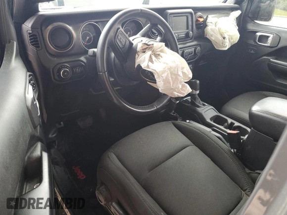 2019 Jeep Wrangler Unlimited Sport Altitude with VIN 1C4HJXDG6KW585358, listed as a Copart auction lot 54000665 with Not provided miles and Salvage title. Bid and sale history available at DreamBid. Image 8.