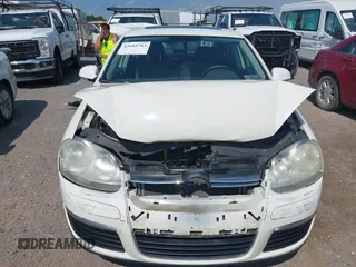 2008 Volkswagen Jetta SE with VIN 3VWRM71K28M107318, listed as a IAAI auction lot 42683783 with 144,686 mi miles and . Bid and sale history available at DreamBid. Image 6.