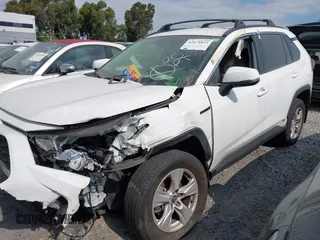 2019 Toyota RAV4 Hybrid LE z VIN JTMMWRFV9KD035204, wystawiony jako IAAI lot #42474855 z przebiegiem 29 916 mil mil oraz . Historia ofert i sprzedaży dostępna na DreamBid. Obrazek 18.