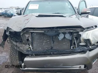 2014 Toyota Tacoma with VIN 5TFLU4EN6EX104410, listed as a IAAI auction lot 41925708 with 189,375 mi miles. Bid and sale history available at carsss.com. Image 6.