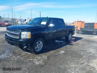 2011 Chevrolet Silverado 1500 LTZ with VIN 3GCPKTE30BG208827, listed as a IAAI auction lot 41364105 with 277,142 mi miles. Bid and sale history available at carsss.com. Image 17.