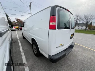 2011 GMC Savana Cargo Van with VIN 1GTS7AFX3B1173152, listed as a Copart auction lot 83516624 with 107,210 mi miles and Clean Title. Bid and sale history available at carsss.com. Image 3.