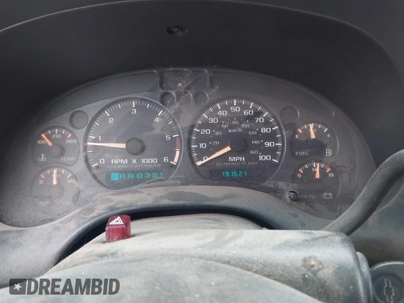 2002 Chevrolet S-10 LS with VIN 1GCDT19W928196725, listed as a IAAI auction lot 41460012 with 191,621 mi miles. Bid and sale history available at carsss.com. Image 7.