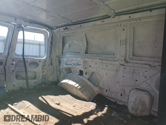 2007 Ford Econoline Cargo Commercial with VIN 1FTNE14W67DB32713, listed as a Copart auction lot 45550425 with 209,925 mi miles and Salvage Title. Bid and sale history available at DreamBid. Image 12.
