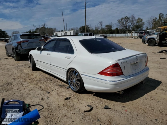 2006 Mercedes-Benz S-Class 5.0L with VIN WDBNG75JX6A484109, listed as a Copart auction lot 47224105 with 0 mi miles and Salvage Title. Bid and sale history available at carsss.com. Image 2.