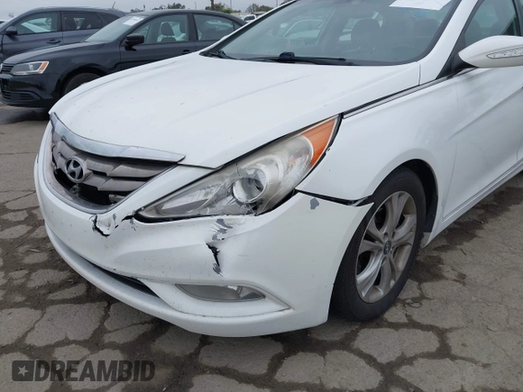 2013 Hyundai Sonata Limited with VIN 5NPEC4AC2DH684068, listed as a IAAI auction lot 41899879 with 151,585 mi miles and . Bid and sale history available at DreamBid. Image 6.