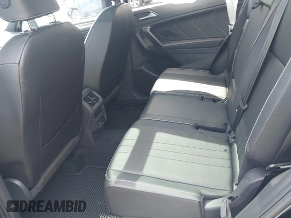 2024 Volkswagen Tiguan SE R-Line Black с VIN 3VV8B7AX0RM112035, выставлен на аукционе IAAI как лот 41978774 с пробегом 7 658 миль миль и . История ставок и продаж доступна на DreamBid. Изображение 8.
