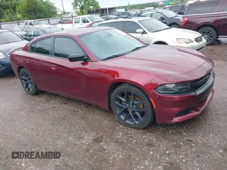 2020 Dodge Charger SXT z VIN 2C3CDXBG3LH112817, wystawiony jako IAAI lot #42187877 z przebiegiem 146 970 mil mil oraz . Historia ofert i sprzedaży dostępna na DreamBid. Obrazek 1.