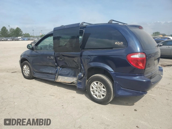 2004 Dodge Caravan SE with VIN 1D4GP24R94B596320, listed as a Copart auction lot 61077445 with 86,642 mi miles and Salvage title. Bid and sale history available at DreamBid. Image 2.