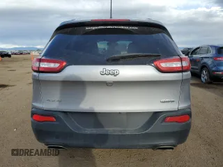 2018 Jeep Cherokee Latitude z VIN 1C4PJMCX2JD532405, wystawiony jako Copart lot #54792835 z przebiegiem 125 225 mil mil oraz Szkoda całkowita • Salvage title. Historia ofert i sprzedaży dostępna na DreamBid. Obrazek 6.