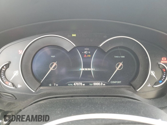 2018 BMW 5 Series M550i xDrive with VIN WBAJB9C55JG463848, listed as a Copart auction lot 48485765 with 47,078 mi miles and Salvage Title. Bid and sale history available at carsss.com. Image 9.