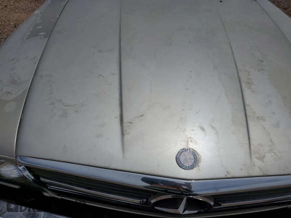 1987 Mercedes-Benz 560 SL z VIN WDBBA48D0HA061731, wystawiony jako Copart lot #56622425 z przebiegiem 121 214 mil mil oraz Czysty tytuł • Clean title. Historia ofert i sprzedaży dostępna na DreamBid. Obrazek 11.