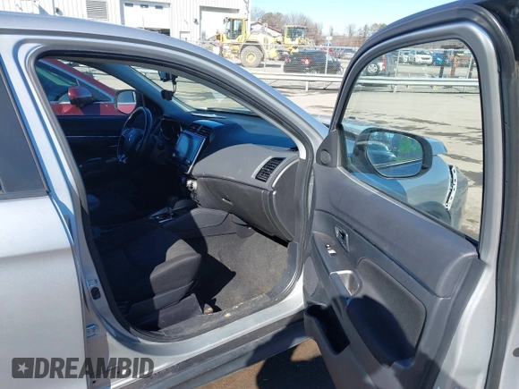 2020 Mitsubishi Outlander Sport SE 2.0 with VIN JA4AP4AU5LU012256, listed as a IAAI auction lot 41440632 with 52,835 mi miles. Bid and sale history available at carsss.com. Image 5.