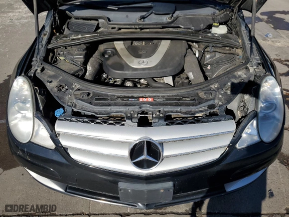 2006 Mercedes-Benz R-Class 3.5L with VIN 4JGCB65E66A004079, listed as a Copart auction lot 71790604 with 207,221 mi miles and Salvage Title. Bid and sale history available at carsss.com. Image 12.