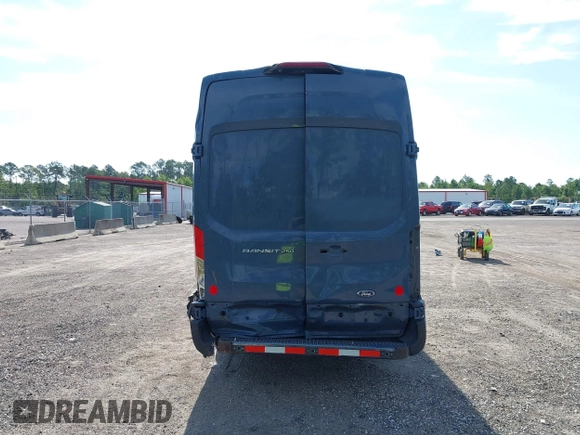 2019 Ford Transit z VIN 1FTYR3XM6KKB28883, wystawiony jako IAAI lot #42578545 z przebiegiem 107 204 mil mil oraz . Historia ofert i sprzedaży dostępna na DreamBid. Obrazek 16.