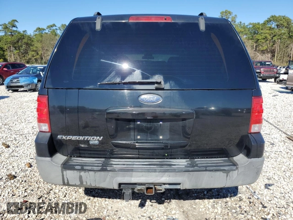 2006 Ford Expedition Special Service with VIN 1FMPU15546LA88230, listed as a Copart auction lot 86827724 with 252,607 mi miles and Salvage Title. Bid and sale history available at carsss.com. Image 6.