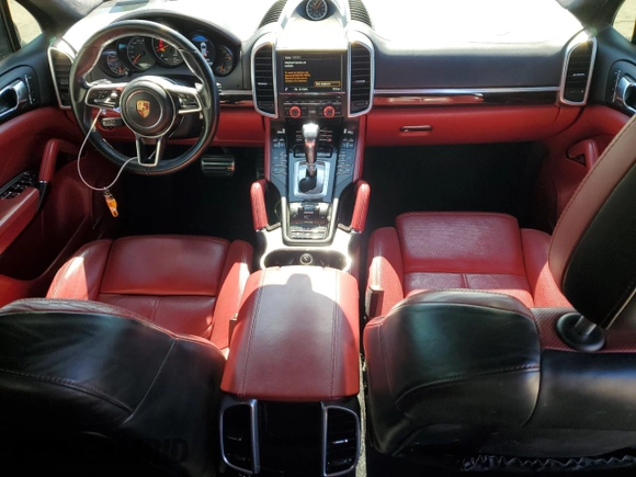 2016 Porsche Cayenne GTS z VIN WP1AD2A26GLA70890, wystawiony jako Copart lot #50872165 z przebiegiem 95 585 mil mil oraz Tytuł czysty. Historia ofert i sprzedaży dostępna na DreamBid. Obrazek 8.