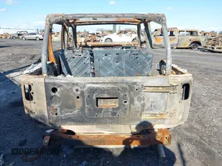2014 Jeep Wrangler Unlimited Rubicon with VIN 1C4BJWFG9EL197804, listed as a IAAI auction lot 41751310 with 1 mi miles. Bid and sale history available at carsss.com. Image 15.