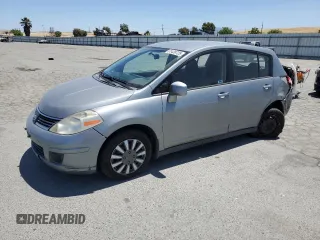 2007 Nissan Versa S with VIN 3N1BC13E27L371531, listed as a Copart auction lot 61439725 with 283,795 mi miles and Salvage title. Bid and sale history available at DreamBid. Image 1.