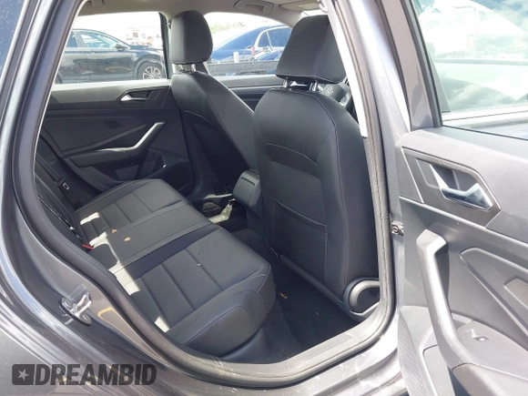 2024 Volkswagen Jetta SE with VIN 3VW7M7BU9RM005832, listed as a IAAI auction lot 42475250 with 10,036 mi miles and . Bid and sale history available at DreamBid. Image 8.
