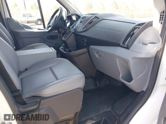 2018 Ford Transit с VIN 1FTYE1CM8JKB42370, выставлен на аукционе IAAI как лот 42595047 с пробегом 76 992 миль миль и . История ставок и продаж доступна на DreamBid. Изображение 5.