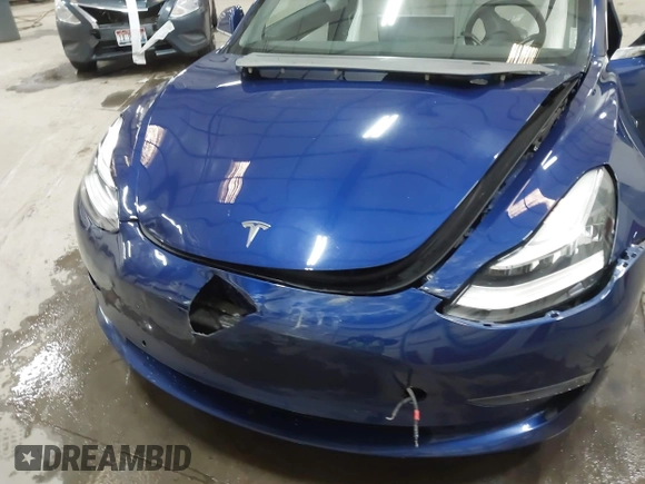 2020 Tesla Model 3 Performance z VIN 5YJ3E1EC7LF641885, wystawiony jako IAAI lot #41372794 z przebiegiem Nie podano mil oraz . Historia ofert i sprzedaży dostępna na DreamBid. Obrazek 6.