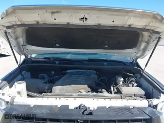 2017 Toyota Tundra 2WD SR5 with VIN 5TFEM5F14HX115761, listed as a IAAI auction lot 41827688 with 136,038 mi miles. Bid and sale history available at carsss.com. Image 10.