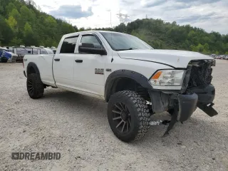 2018 Ram 2500 Tradesman z VIN 3C6TR5HTXJG411392, wystawiony jako Copart lot #65547024 z przebiegiem 136 732 mil mil oraz Szkoda całkowita • Salvage title. Historia ofert i sprzedaży dostępna na DreamBid. Obrazek 4.