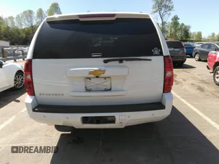 2014 Chevrolet Suburban LT with VIN 1GNSCJE05ER117663, listed as a IAAI auction lot 41992835 with 208,754 mi miles. Bid and sale history available at carsss.com. Image 16.