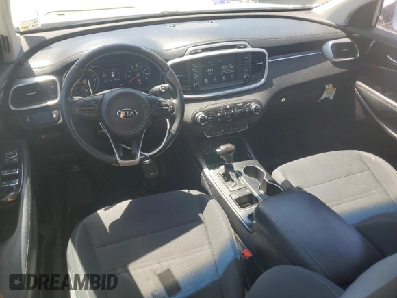 2017 Kia Sorento LX with VIN 5XYPG4A34HG295233, listed as a Copart auction lot 52551425 with 183,229 mi miles and Salvage Title. Bid and sale history available at carsss.com. Image 8.