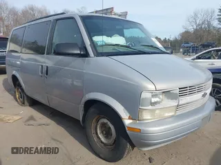 2000 Chevrolet Astro z VIN 1GNDM19W1YB219270, wystawiony jako IAAI lot #42053149 z przebiegiem 202 254 mil mil oraz . Historia ofert i sprzedaży dostępna na DreamBid. Obrazek 1.