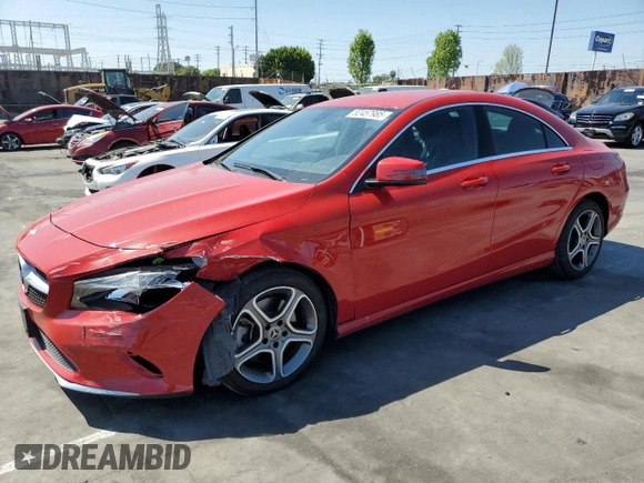 2019 Mercedes-Benz CLA 250 z VIN WDDSJ4EB7KN725677, wystawiony jako Copart lot #52457985 z przebiegiem 62 553 mil mil oraz Szkoda całkowita • Salvage title. Historia ofert i sprzedaży dostępna na DreamBid. Obrazek 1.