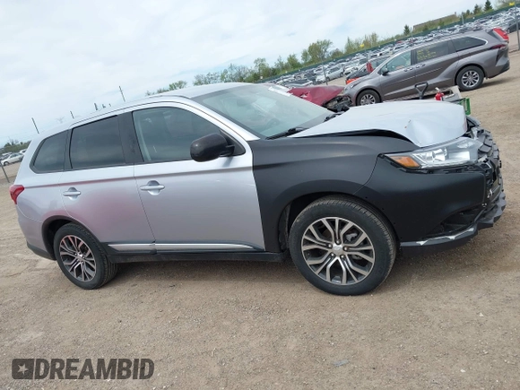 2017 Mitsubishi Outlander ES z VIN JA4AZ2A36HZ064804, wystawiony jako IAAI lot #42153351 z przebiegiem 115 714 mil mil oraz . Historia ofert i sprzedaży dostępna na DreamBid. Obrazek 13.