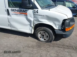 2014 Chevrolet Express Cargo z VIN 1GCWGFFA7E1137334, wystawiony jako IAAI lot #42315556 z przebiegiem 214 615 mil mil oraz . Historia ofert i sprzedaży dostępna na DreamBid. Obrazek 6.