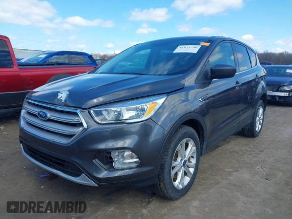 2019 Ford Escape SE z VIN 1FMCU9GD7KUA00132, wystawiony jako IAAI lot #41973998 z przebiegiem 89 327 mil mil oraz . Historia ofert i sprzedaży dostępna na DreamBid. Obrazek 17.