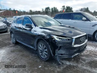 2021 Infiniti QX50 LUXE with VIN 3PCAJ5BBXMF110042, listed as a IAAI auction lot 41358126 with 40,934 mi miles. Bid and sale history available at carsss.com. Image 1.