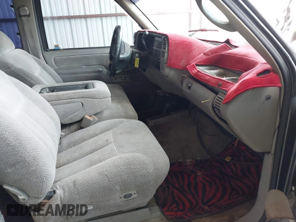 1996 Chevrolet Silverado 1500 with VIN 1GCEK19MXTE176685, listed as a IAAI auction lot 42226660 with 299,603 mi miles and . Bid and sale history available at DreamBid. Image 5.