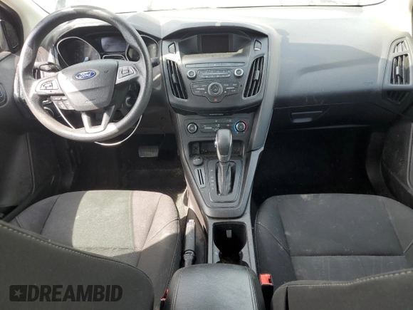 2018 Ford Focus SE z VIN 1FADP3F24JL204488, wystawiony jako Copart lot #54733625 z przebiegiem Nie podano mil oraz Szkoda całkowita • Salvage title. Historia ofert i sprzedaży dostępna na DreamBid. Obrazek 8.