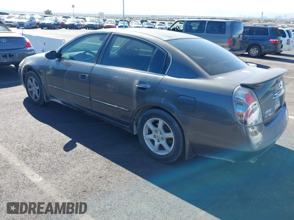 2005 Nissan Altima 3.5 SE with VIN 1N4BL11D45N455716, listed as a IAAI auction lot 41658611 with 1 mi miles. Bid and sale history available at carsss.com. Image 3.